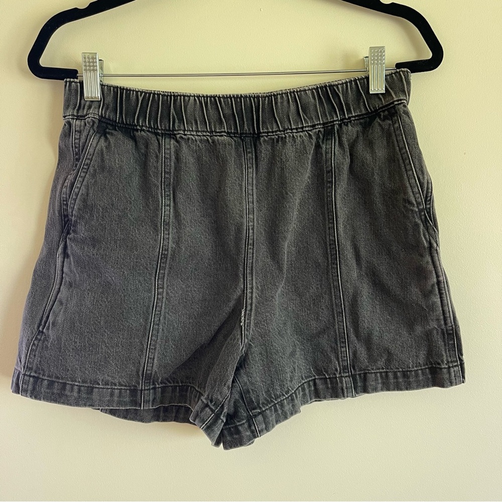 Madewell denim easy pull-on shorts in lunar wash size small